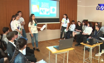 „ახალგაზრდები მდგრადი მომავლისთვის“ - მეცხრეკლასელებმა ახალციხეში კონფერენცია  გამართეს