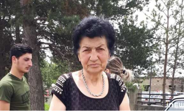 დაკავებულის დედა სამართალდამცველებს საქმის გაყალბებაში ედავება