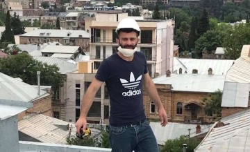 მიკროსაფინანსო ორგანიზაციაზე თავდამსხმელს პატიმრობა შეეფარდა