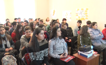 სან დიეგოს სახელმწიფო უნივერსიტეტის სემინარი აბიტურიენტებისთვის 