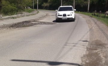 ახალი უბნის დაზიანებული გზა-საფრთხე მძღოლებისთვის