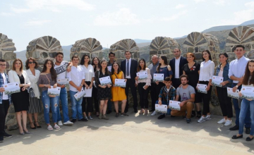 შეხვედრა წარჩინებულ სტუდენტებთან