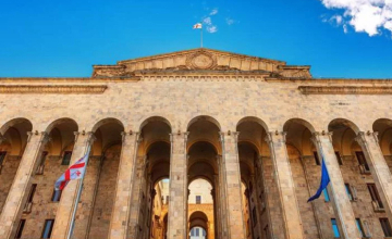 დეპუტატების უფლებამოსილების ცნობა კონსტიტუციის უხეში დარღვევაა - ორგანიზაციები