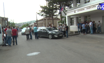 საქონლის ქურდობაში ბრალდებული ახალგაზრდების აღკვეთის ღონისძიებაზე სასამართლომ იმსჯელა