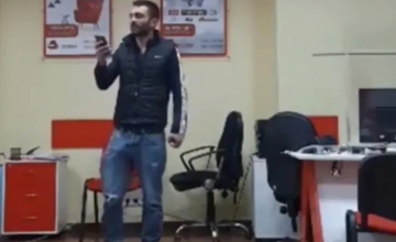 მიკროსაფინანსო ორგანიზაციაზე თავდასხმაში ბრალდებული ითხოვს, რომ მის საქმეზე სასამართლო პროცესები დისტანციურად არ ჩატარდეს