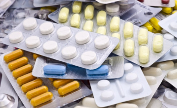 შემოსავლების სამსახურის თანამშრომლებმა ნარკოტიკული ნივთიერების შემცველი მედიკამენტები გამოავლინეს