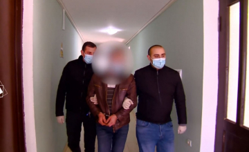 ოჯახში ძალადობისა და მუქარის ბრალდებით, ასპინძაში 41 წლის მამაკაცი დააკავეს