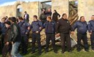 რა ხდება მოხეში-ფოტოკოლაჟი ადიგენიდან