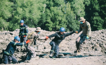 Աղետի գոտում որոնողական աշխատանքները դեռ ակտիվ են