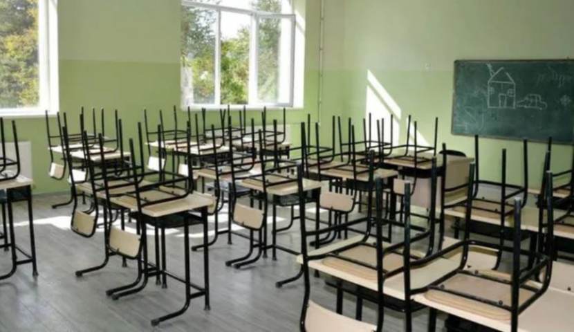 ჭეჭლას სკოლაში სწავლა საკლასო ოთახებში განახლდება
