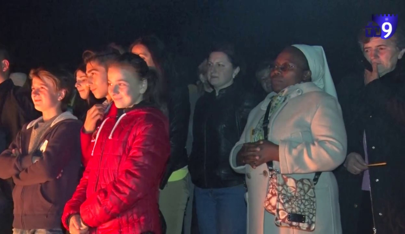 რაბათის კათოლიკურ ტაძარში, აღდგომის დღესასწაულს, მრევლი ღამისთევით შეეგება